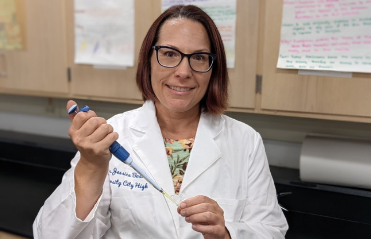 将先进实验室体验引入高中课堂