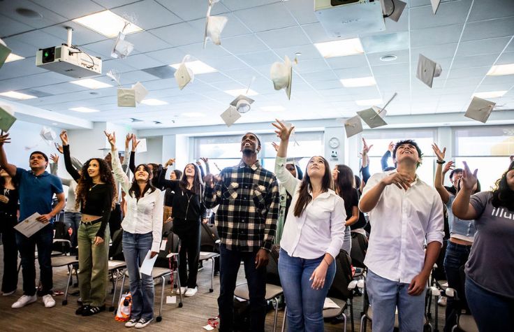 学生和因美纳员工齐聚STEM训练营